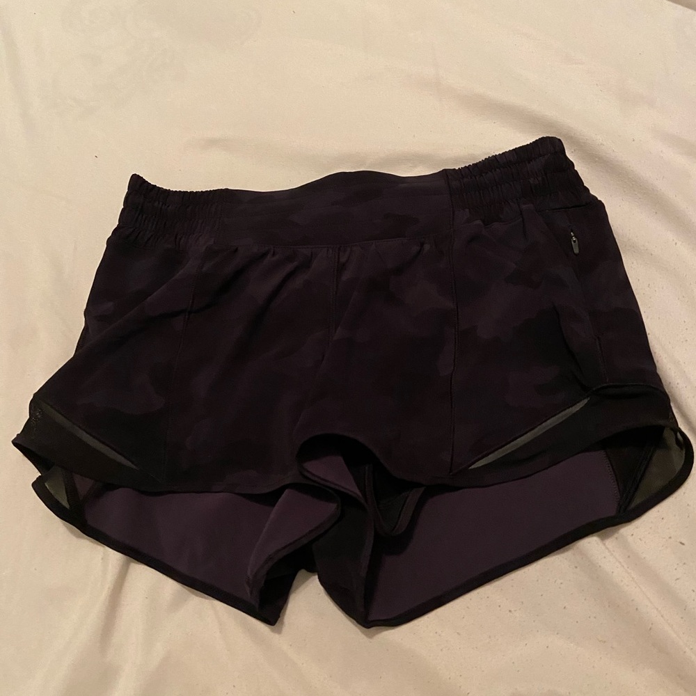 LULULEMON HOTTY HOT SHORTS